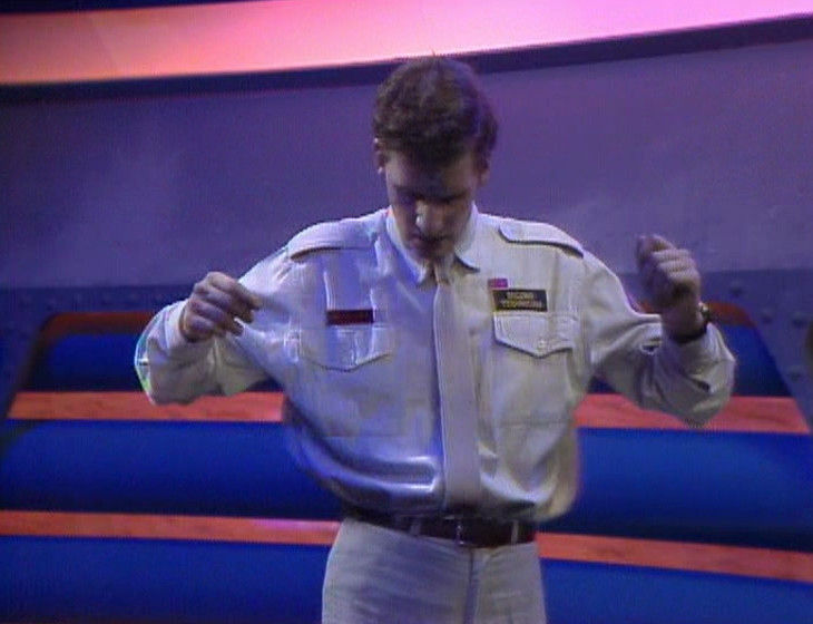 Rimmer reattaching his legs